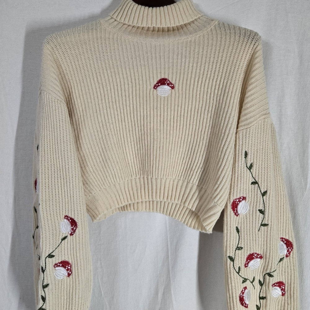 Romwe‎ Sweater Mushroom Turtleneck Crop Fairycore Retro Cream Small Embroidered
